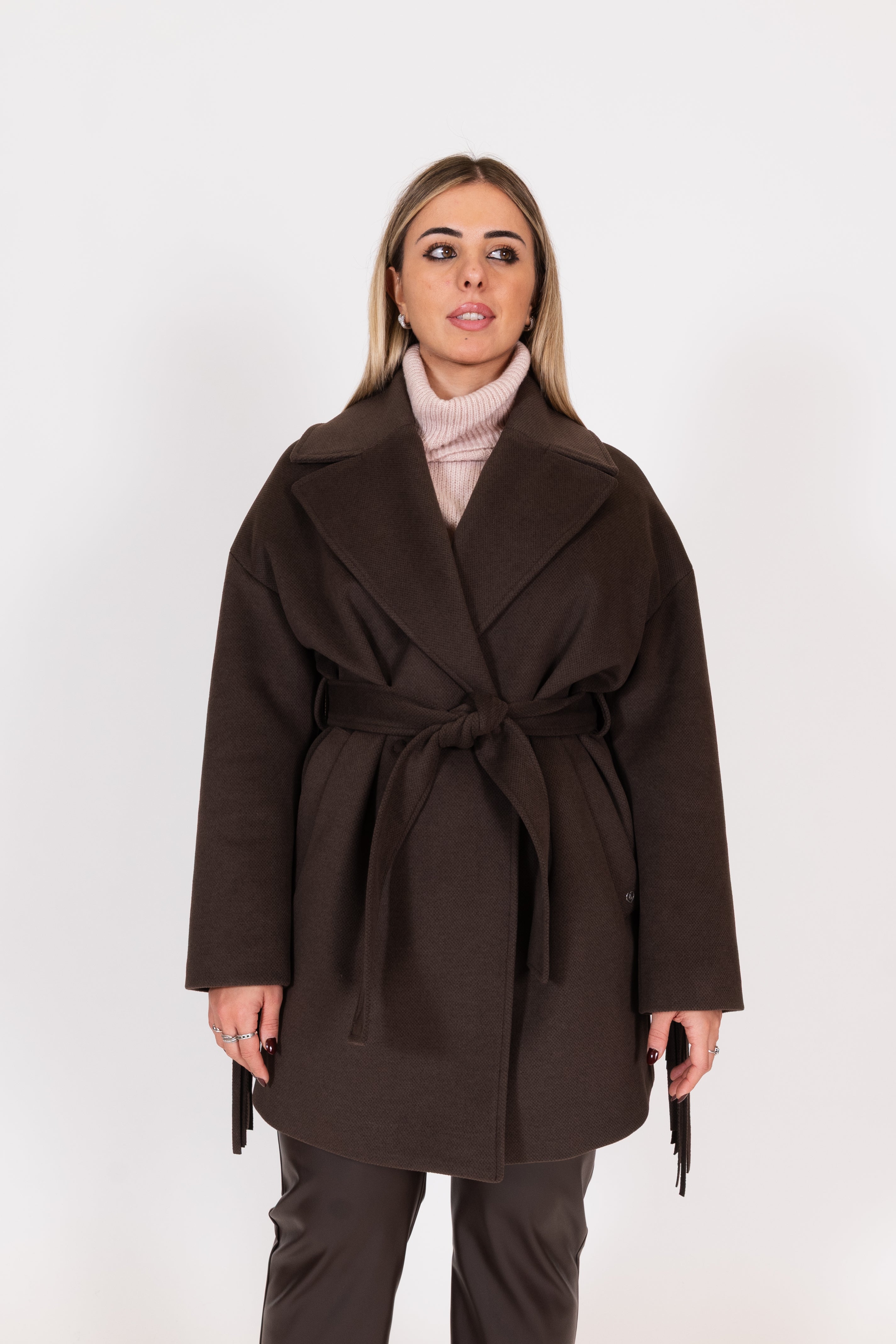 CAPPOTTINO CON FRANGE PLEASE