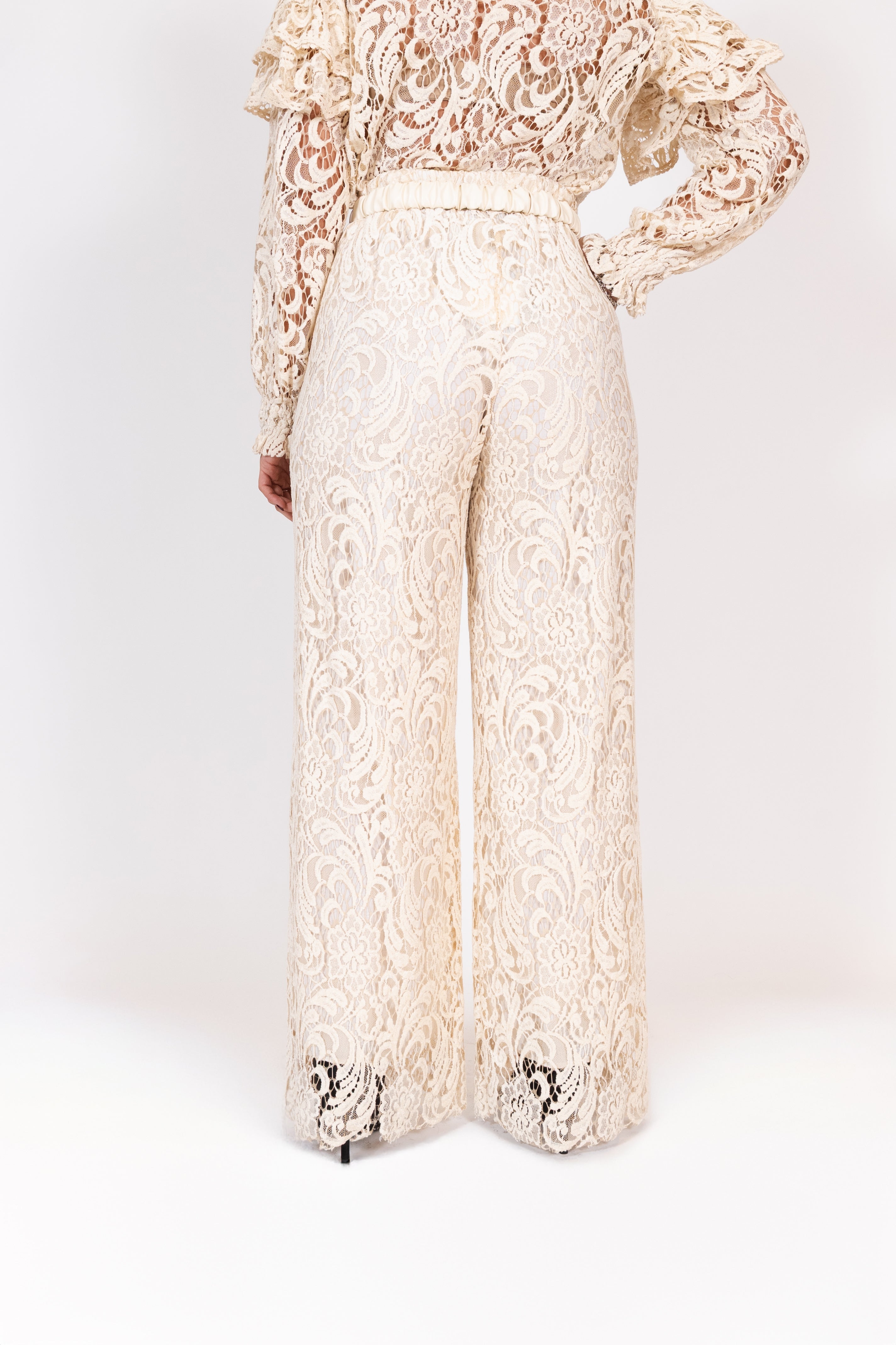 PANTALONE DI PIZZO LE STREGHE